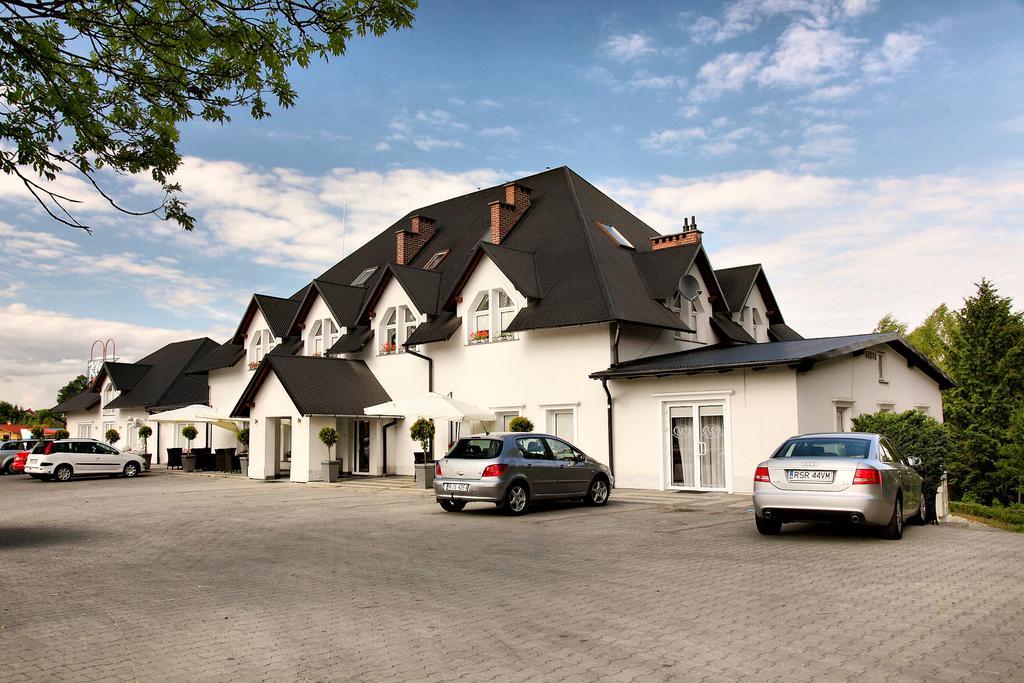 Bed and Breakfast Wodnik Krosno Esterno foto